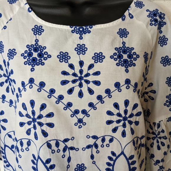 Given Kale White with Embroidered Blue Eyelet Hippie Boho Blouse Size S - Picture 3 of 5